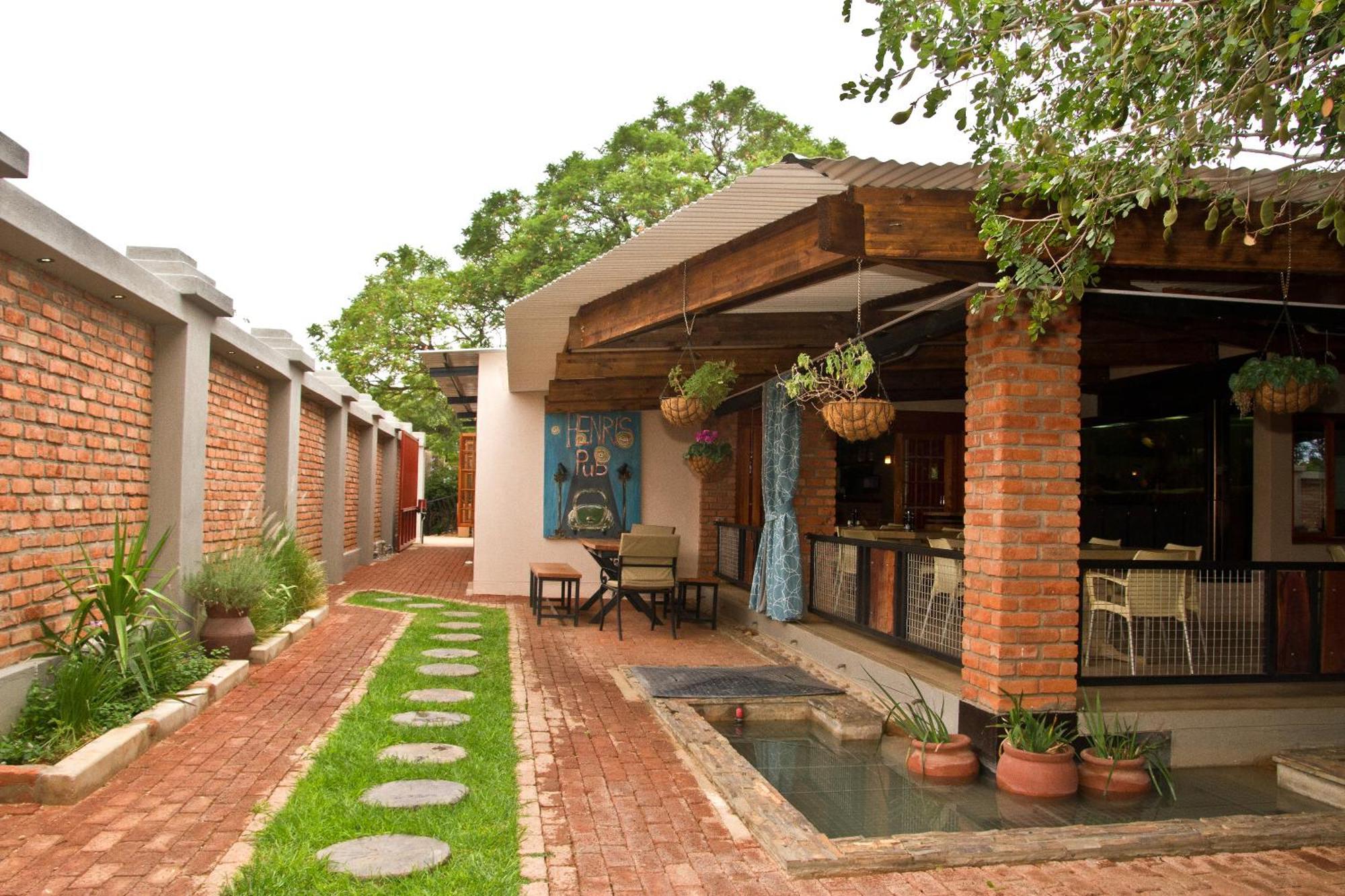 Casa Forno Country Hotel Otjiwarongo Exterior photo