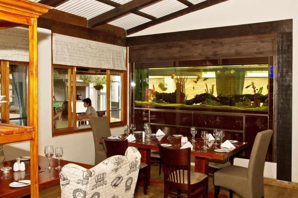 Casa Forno Country Hotel Otjiwarongo Exterior photo