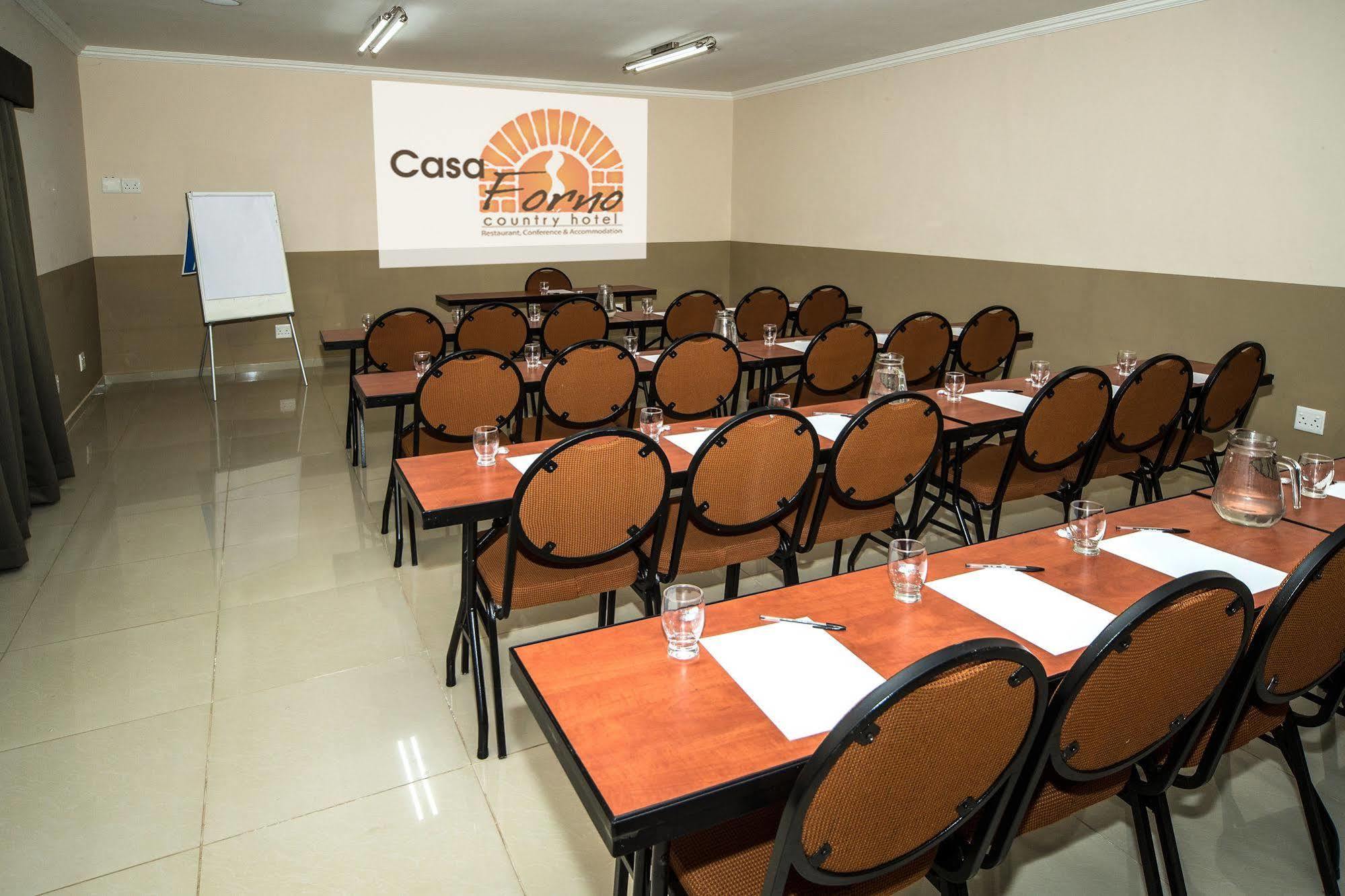 Casa Forno Country Hotel Otjiwarongo Exterior photo